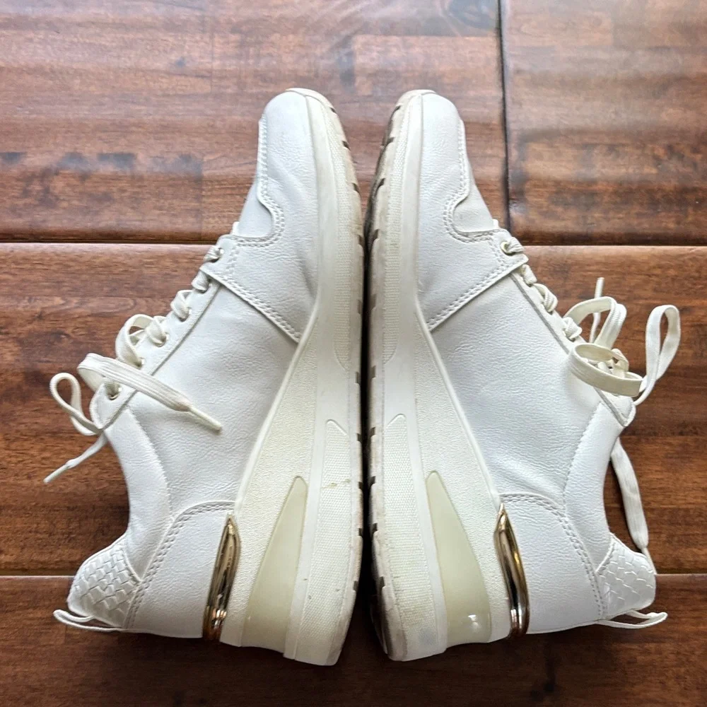Aldo Women's White Leather Sneakers - Picture 4 of 10